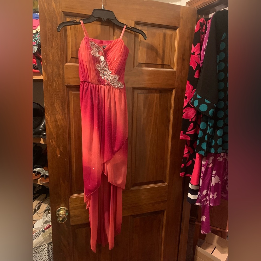 🔥 High-low sparkly dress